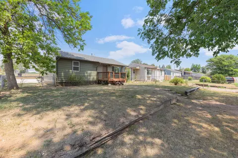 Exterior - 302 E Jackson St, Rapid City, SD 57701 photo 3 of 5