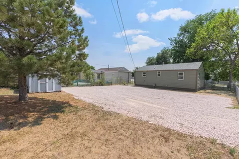 Exterior - 302 E Jackson St, Rapid City, SD 57701 photo 4 of 5