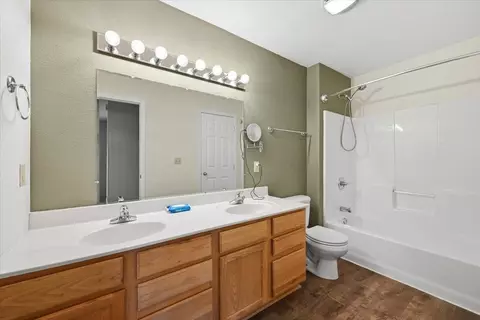 Bath - 1826 Sugar Creek Pl, Spearfish, SD 57783 photo 1 of 2