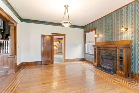 Living - 835 Harding St, Belle Fourche, SD 57717 photo 3 of 5