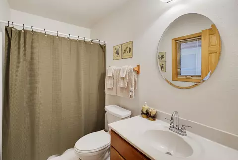 Bath - 11235 Lynx Ln, Lead, SD 57754 photo 1 of 4