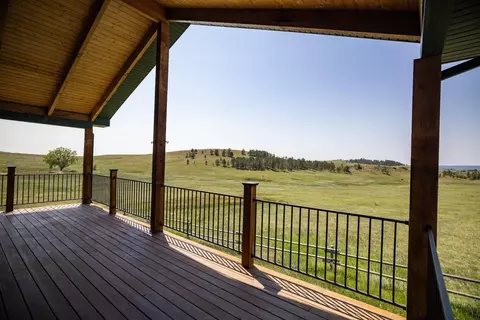 Exterior - Lame Johnny Road, Fairburn, SD 57738 photo 4 of 5
