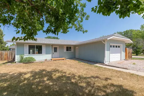 4004 Sherry Ct, Rapid City, SD 57703