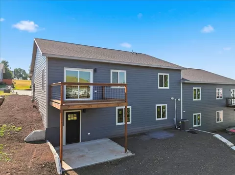 704 S 31st St, Spearfish, SD 57783 photo 2