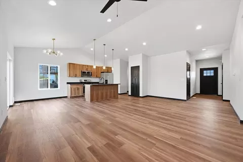 704 S 31st St, Spearfish, SD 57783 photo 3