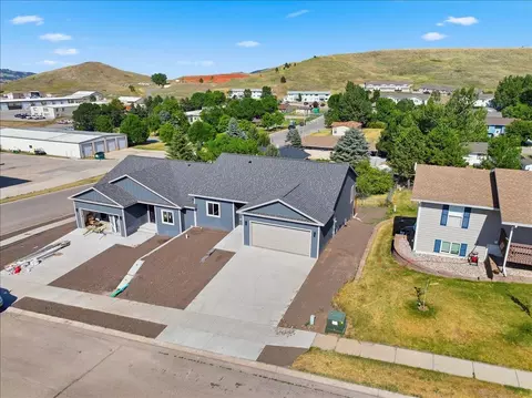 704 S 31st St, Spearfish, SD 57783 photo 27
