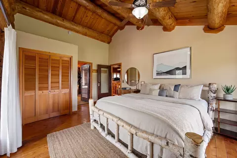 Bedroom - 22231 Nahant Rd, Lead, SD 57754 photo 1 of 3