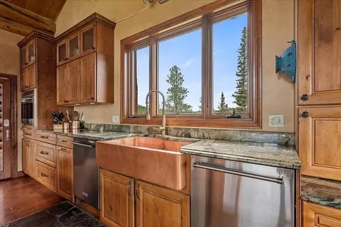 Kitchen - 22231 Nahant Rd, Lead, SD 57754 photo 4 of 4