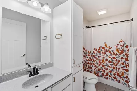 Bath - 3842 Ward Ave, Spearfish, SD 57783 photo 1 of 2