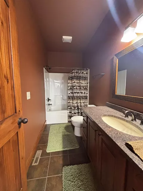 Bath - 188 Oak Ridge Rd, Spearfish, SD 57783 photo 3 of 3