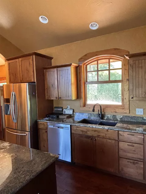 Kitchen - 188 Oak Ridge Rd, Spearfish, SD 57783 photo 5 of 6