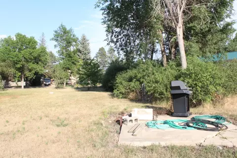 Exterior - 207 2nd St, Newell, SD 57760 photo 5 of 9