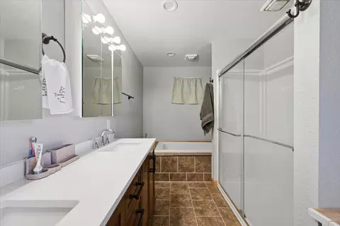 Bath - 1905 Main St, Sturgis, SD 57785 photo 2 of 4