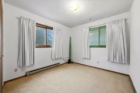Bedroom - 25015 Chandler Dr, Custer, SD 57730 photo 5 of 7