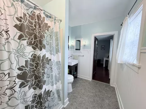 Bath - 609 Samo St, Lead, SD 57754 photo 2 of 2