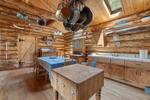Kitchen - 25482 Hell Canyon Rd, Custer, SD 57730 photo 4 of 4