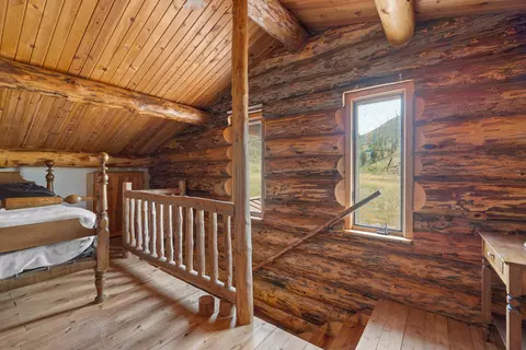 Bedroom - 25482 Hell Canyon Rd, Custer, SD 57730 photo 1 of 4