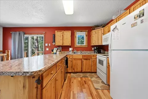 Kitchen - 11034 Buffalo Trl, Lead, SD 57754 photo 2 of 3
