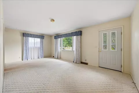 Living - 1015 N 10th St, Spearfish, SD 57783 photo 3 of 4