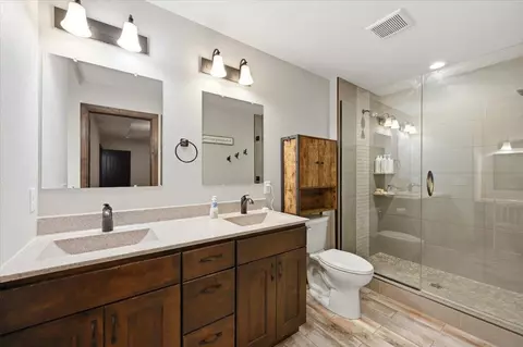Bath - 725 Maple Dr, Spearfish, SD 57783 photo 2 of 4