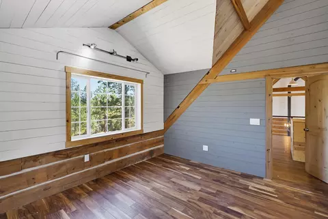 Bedroom - 11477 Farmer Rd, Custer, SD 57730 photo 1 of 2