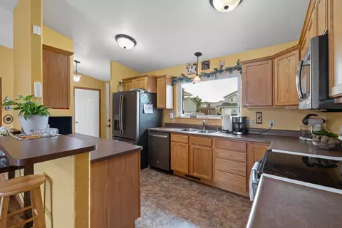 Kitchen - 244 Freiheit Ln, Box Elder, SD 57719 photo 2 of 2