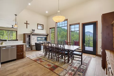 Dining - 12322 Bonanza Rd, Custer, SD 57730 photo 4 of 4