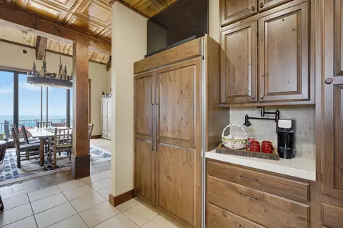 Kitchen - 12322 Bonanza Rd, Custer, SD 57730 photo 4 of 6