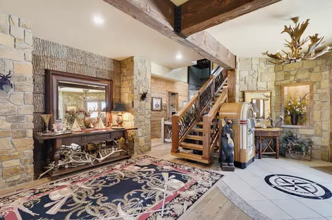 Entry Way - 12322 Bonanza Rd, Custer, SD 57730 photo 1 of 2