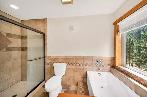 Bath - 25007 Chandler Dr, Custer, SD 57730 photo 2 of 5