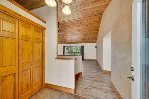 Entry Way - 25007 Chandler Dr, Custer, SD 57730 photo 1 of 3