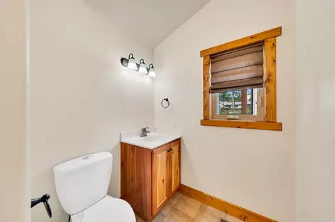 Bath - 25007 Chandler Dr, Custer, SD 57730 photo 4 of 5