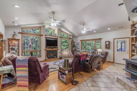 Living - 25246 Holiday Trl, Custer, SD 57730 photo 1 of 3
