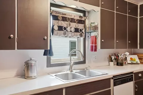 Kitchen - 207 8th Ave, Belle Fourche, SD 57717 photo 3 of 3