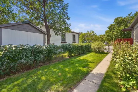 Exterior - 207 8th Ave, Belle Fourche, SD 57717 photo 7 of 13