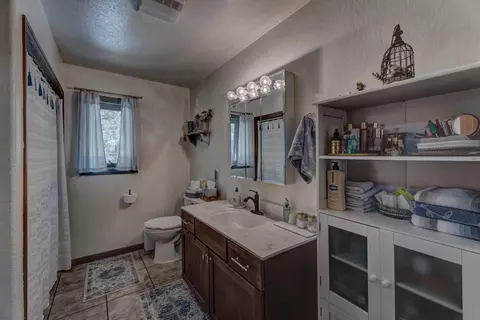 Bath - 25595 Moonlight Dr, Edgemont, SD 57735 photo 1 of 1