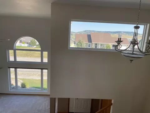 Living - 633 Maple Dr, Spearfish, SD 57783 photo 4 of 5