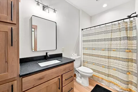 Bath - 11265 Westwind Ct, Lead, SD 57754 photo 3 of 5