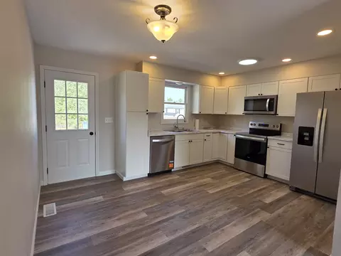 Kitchen - 815 S 32nd St, Spearfish, SD 57783 photo 1 of 2