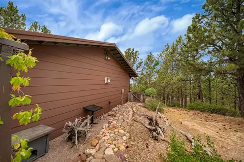 Exterior - 25604 Mountain Shadow Rd, Edgemont, SD 57735 photo 8 of 16