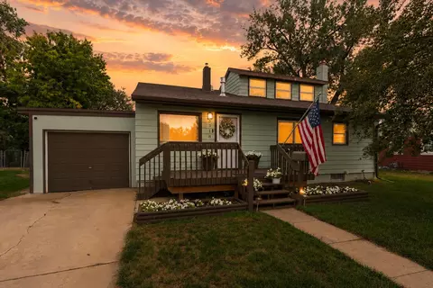 3518 Brookside Dr, Rapid City, SD 57702