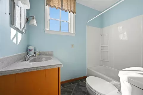 Bath - 8 Parkdale Ave, Lead, SD 57754 photo 1 of 2