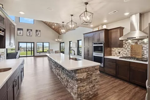 Kitchen - 20258 Avalanche Rd, Whitewood, SD 57793 photo 4 of 4