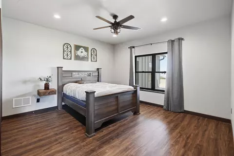 Bedroom - 20258 Avalanche Rd, Whitewood, SD 57793 photo 6 of 6