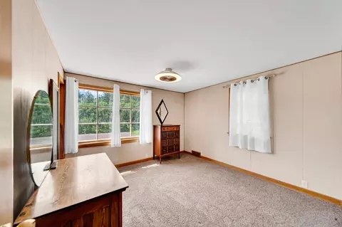 Bedroom - 24669 Us Highway 16, Custer, SD 57730 photo 3 of 4