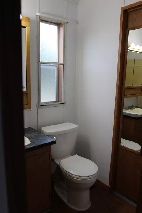 Bath - 25092 Needle View Pl, Custer, SD 57730 photo 2 of 2