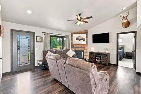 1011 Mac Ln, Spearfish, SD 57783 photo 5