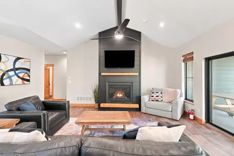 Living - 11263 Westwind Ct, Lead, SD 57754 photo 3 of 4
