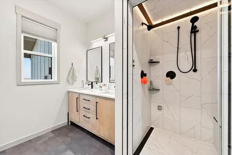 Bath - 19195 Other, Belle Fourche, SD 57717 photo 1 of 4