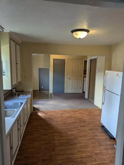Kitchen - 820 Montgomery St, Custer, SD 57730 photo 2 of 3